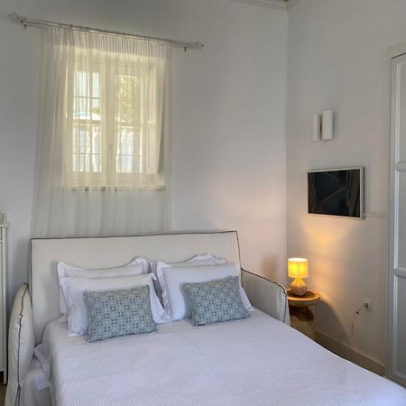 Halki Sea Breeze - A Waterfront Villa Eksteriør billede