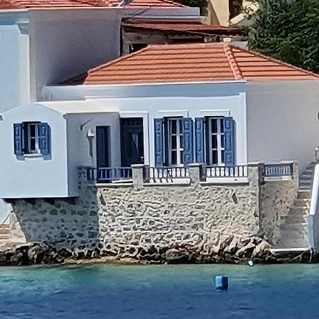 Halki Sea Breeze - A Waterfront Villa Eksteriør billede