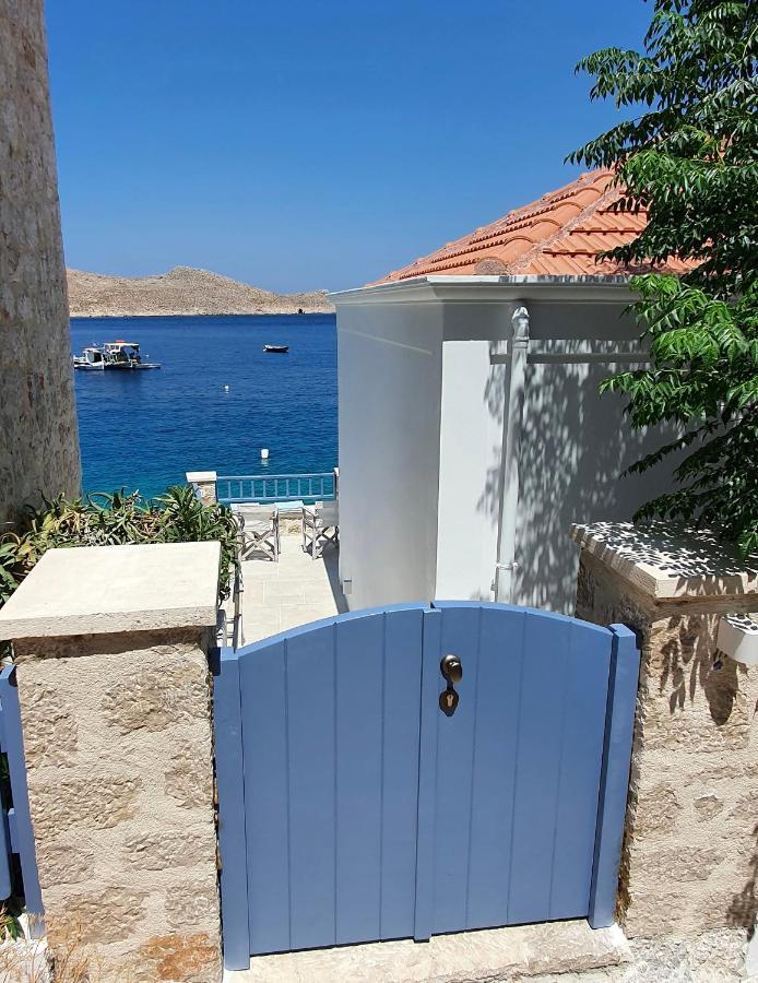 Halki Sea Breeze - A Waterfront Villa Eksteriør billede